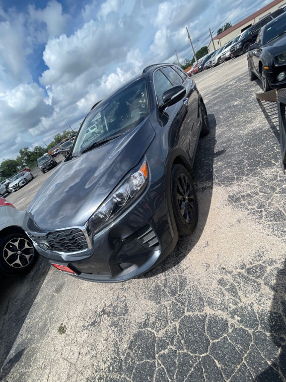 2019 Kia Sorento Image 1