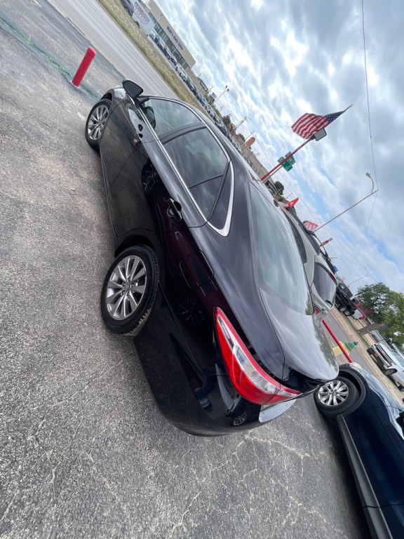 2016 Toyota Camry Image 4