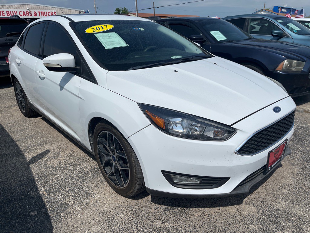 2017 Ford Focus Image 2