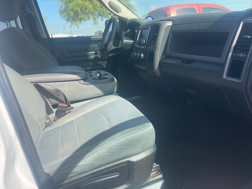 2018 RAM 1500 Image 3