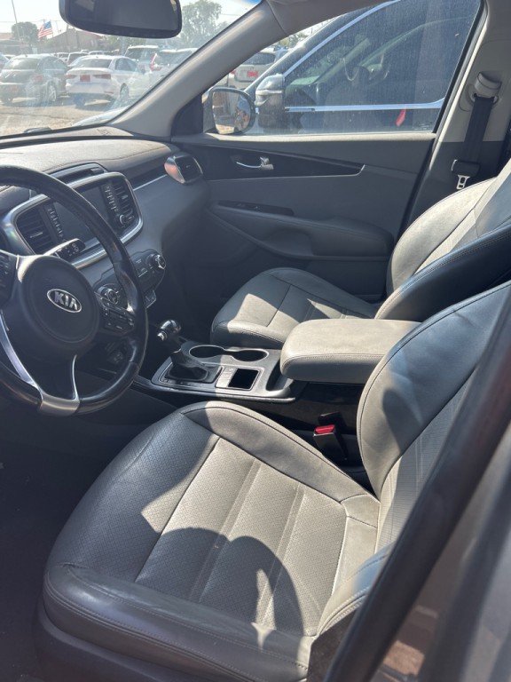 2016 Kia Sorento Image 4