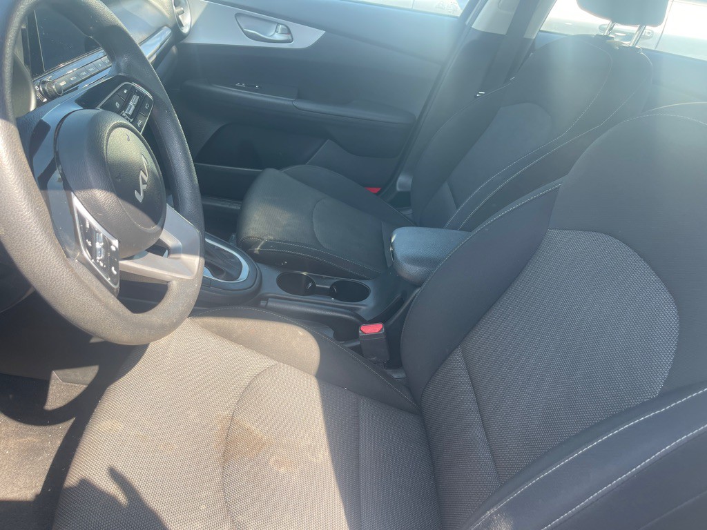 2023 Kia Forte Image 2