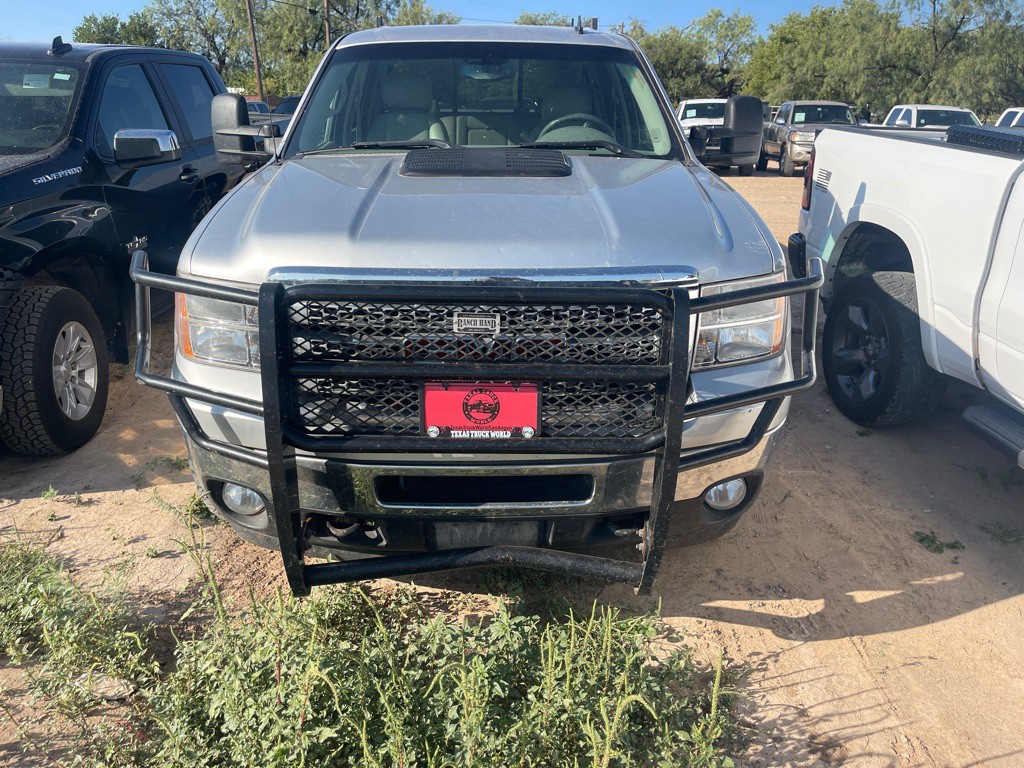 2014 GMC Sierra Image 2