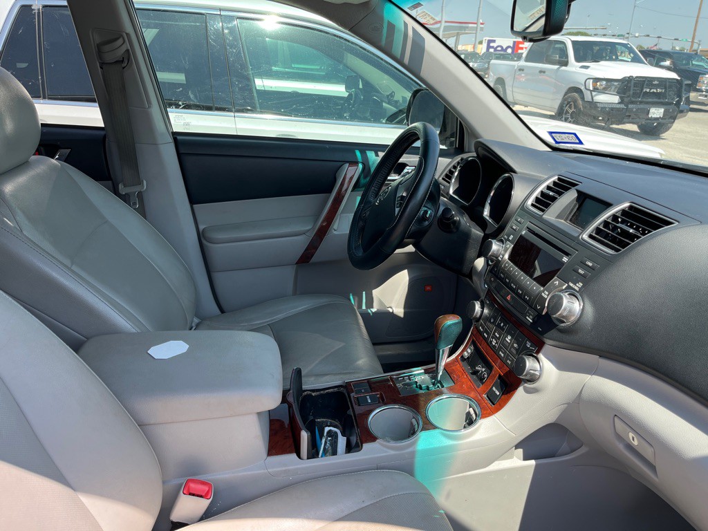 2012 Toyota Highlander Image 3