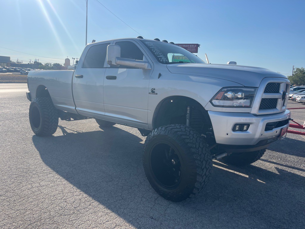 2018 RAM 3500 Image 1