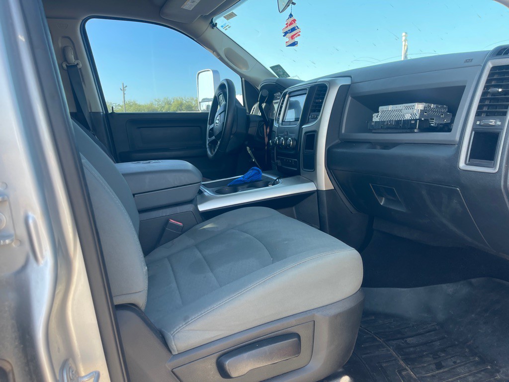 2018 RAM 3500 Image 4