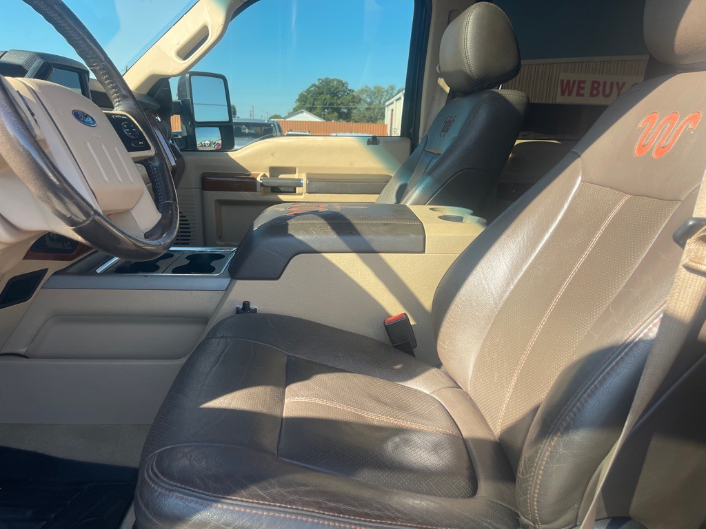 2015 Ford F-250 Image 4