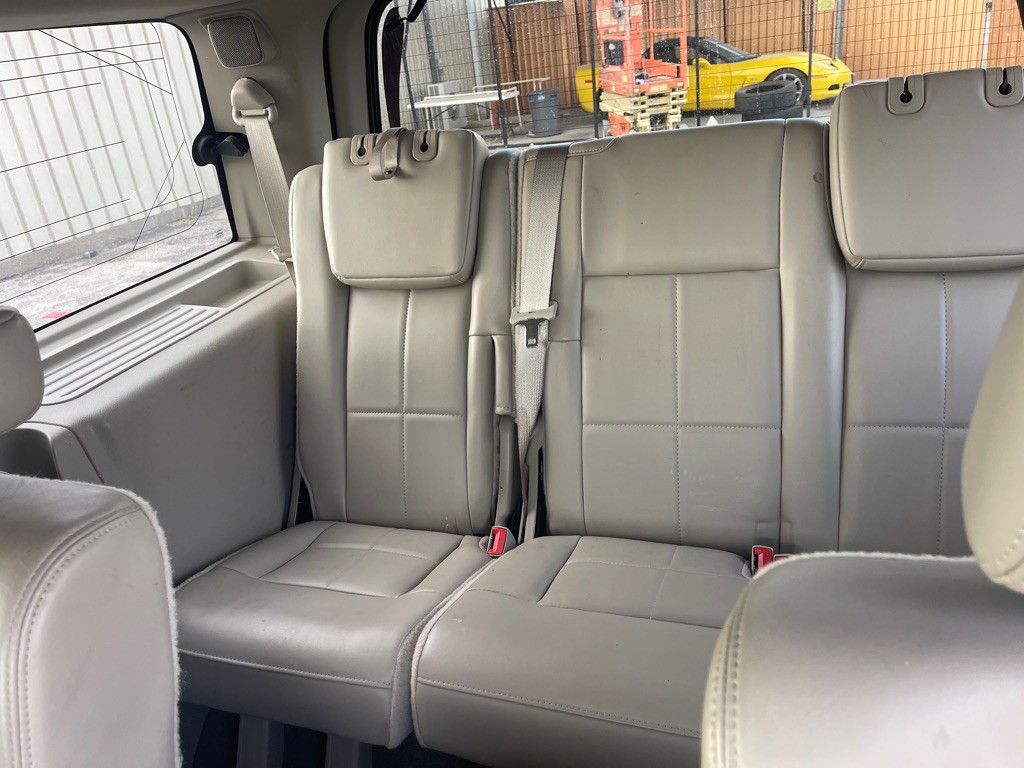 2013 Lincoln Navigator Image 5