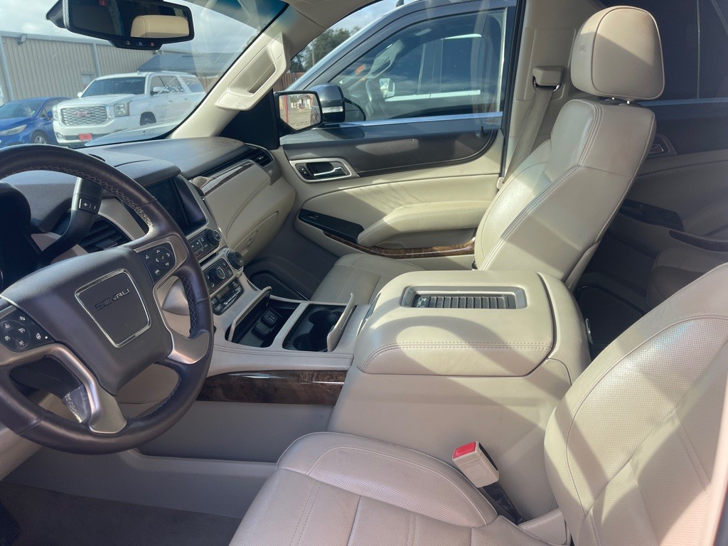 2015 GMC Yukon Image 2