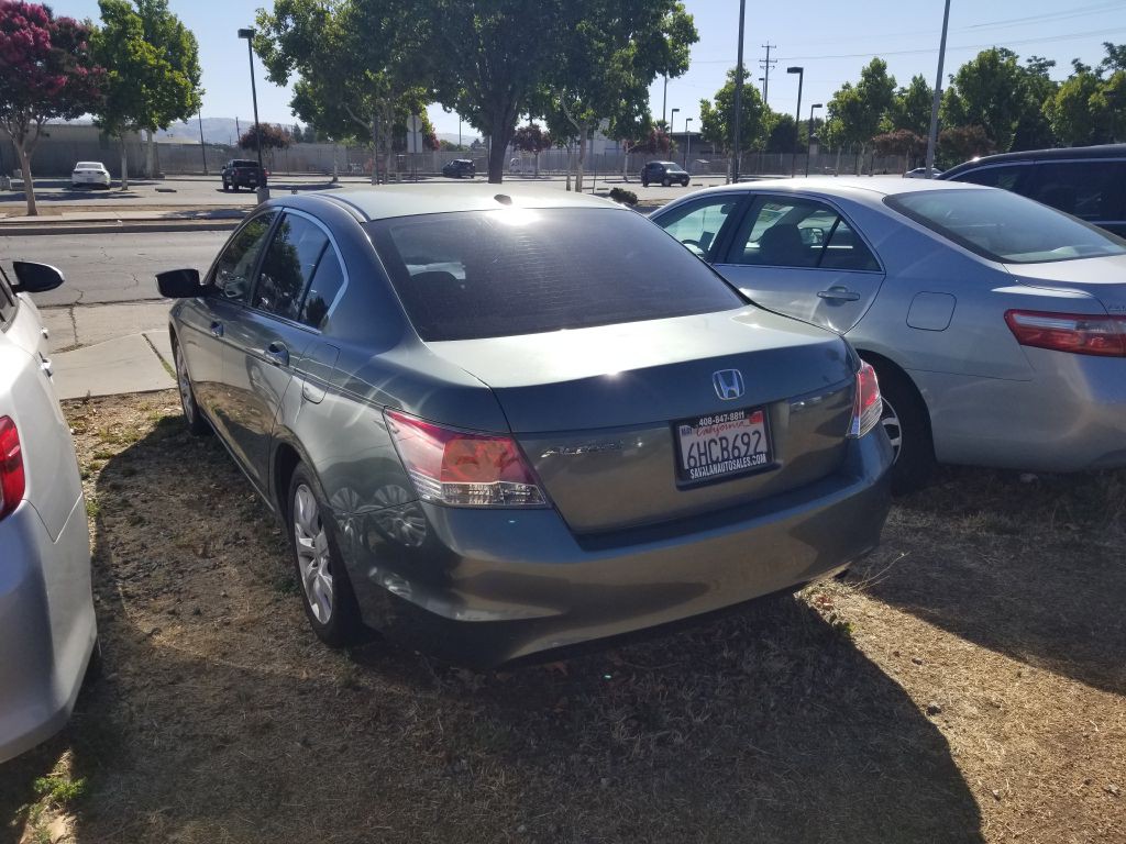 2009 Honda Accord Image 2