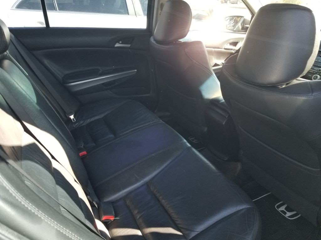 2009 Honda Accord Image 7