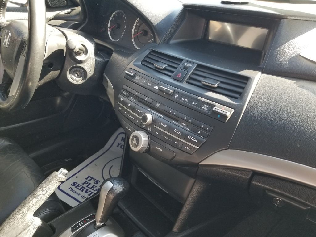 2009 Honda Accord Image 9