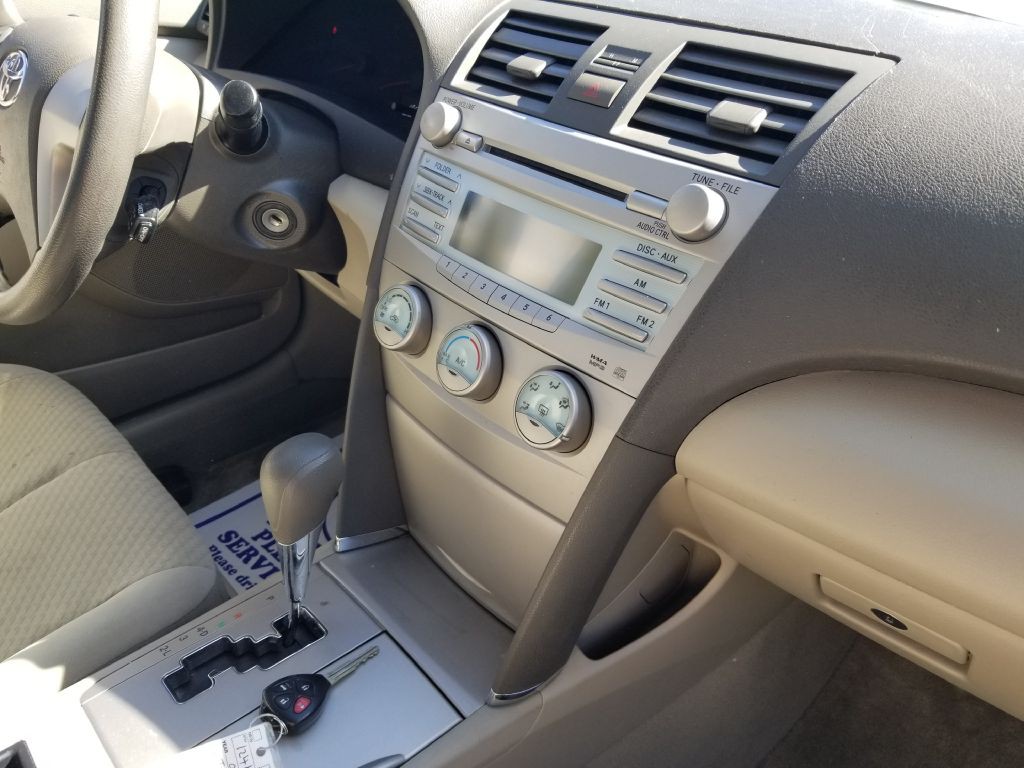 2008 Toyota Camry Image 9