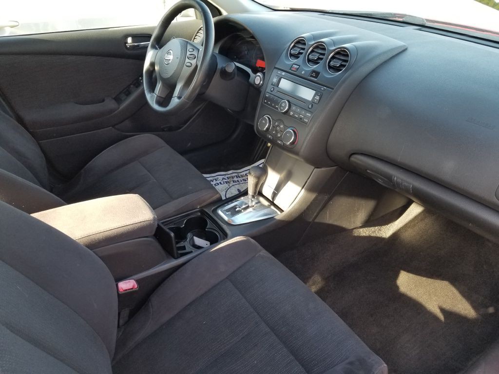 2012 Nissan Altima Image 8