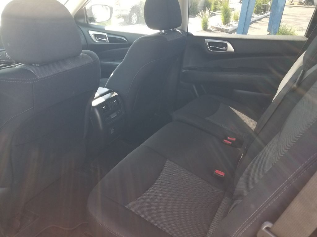 2018 Nissan Pathfinder Image 6