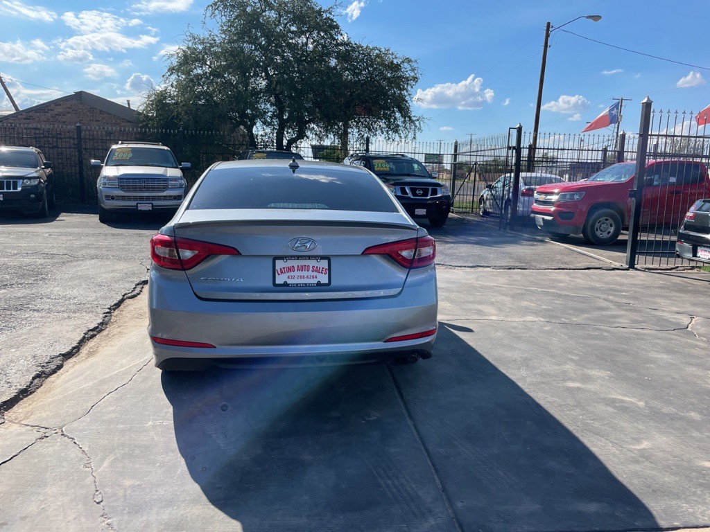 2017 Hyundai Sonata Image 5