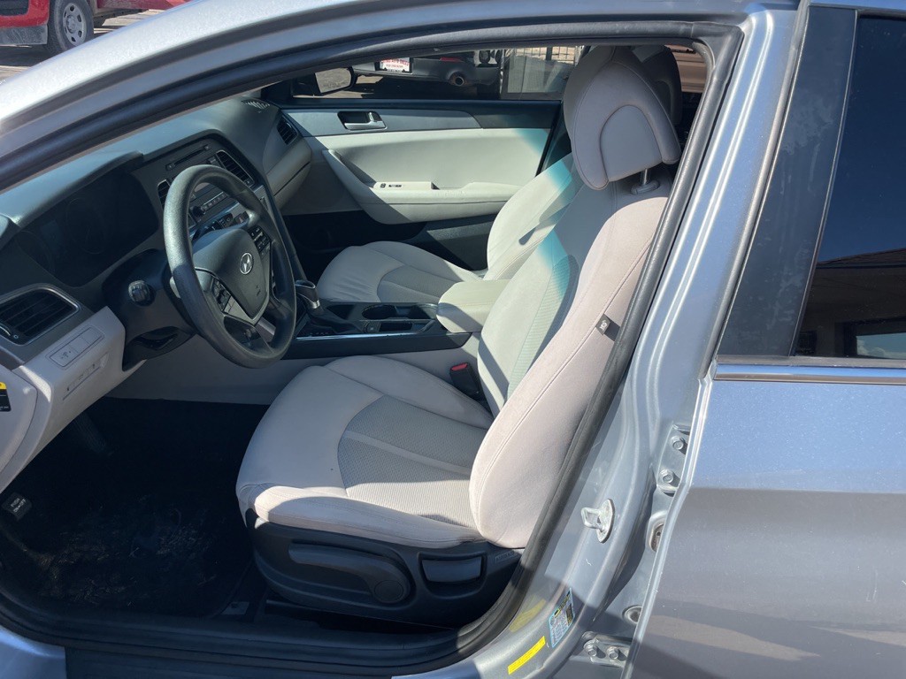 2017 Hyundai Sonata Image 8