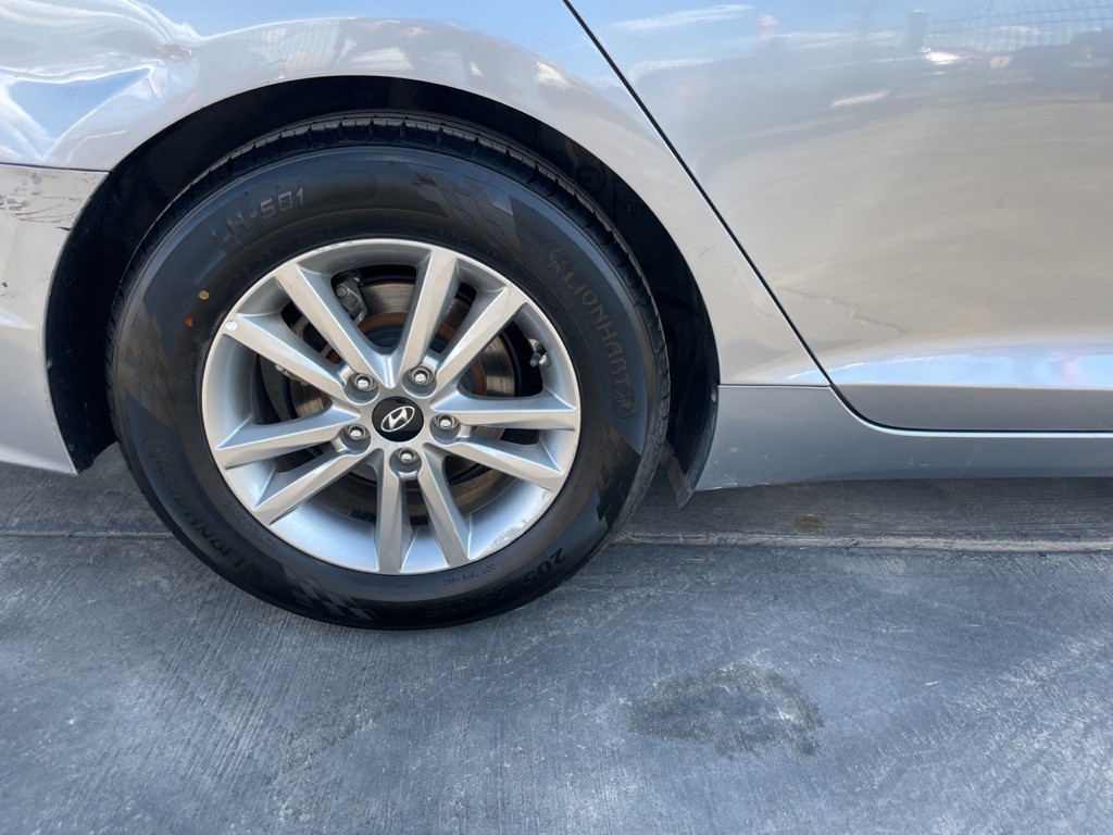 2017 Hyundai Sonata Image 11