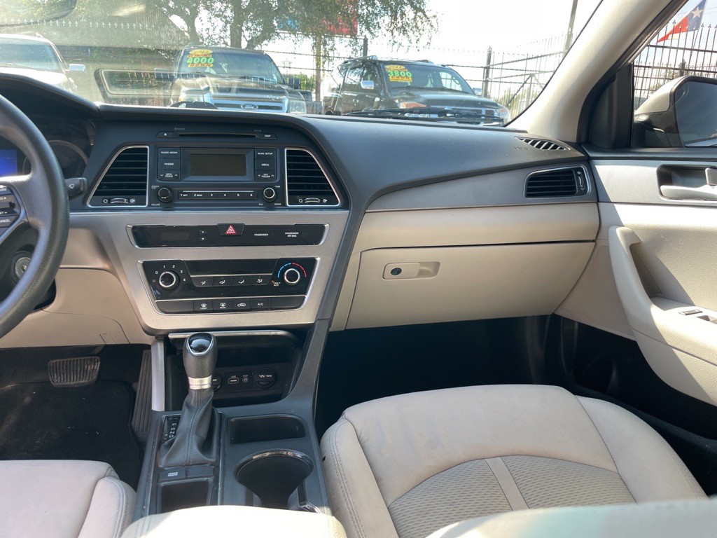 2017 Hyundai Sonata Image 12