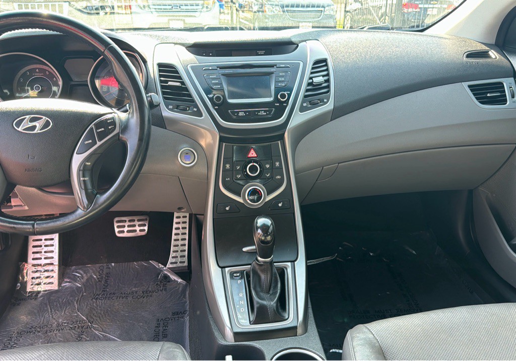 2015 Hyundai Elantra Image 15