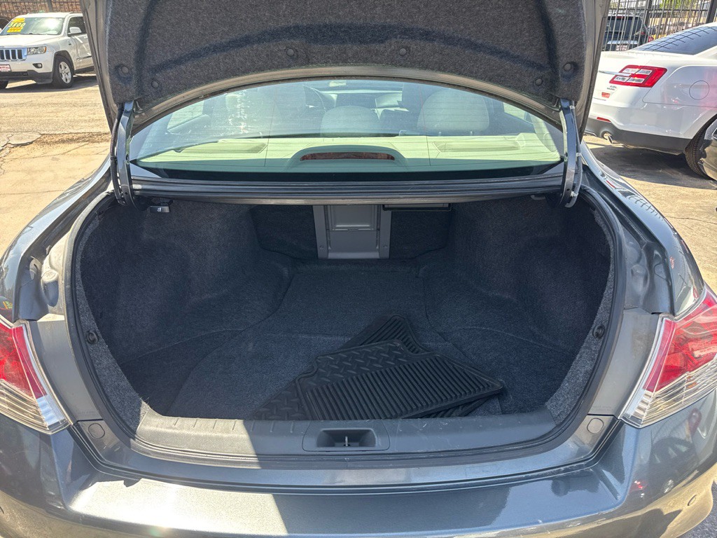 2009 Honda Accord Image 17