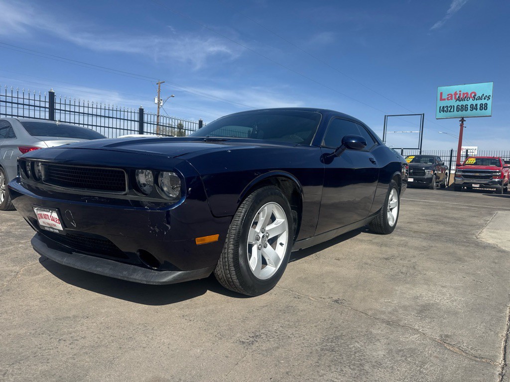 2014 Dodge Challenger Image 2