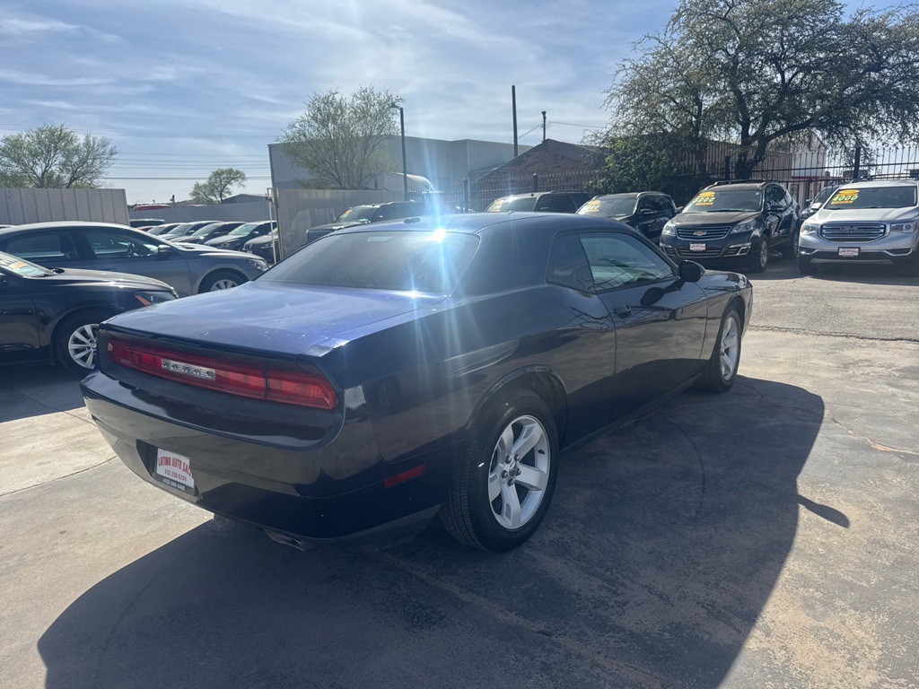 2014 Dodge Challenger Image 6