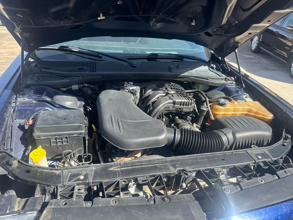 2014 Dodge Challenger Image 13