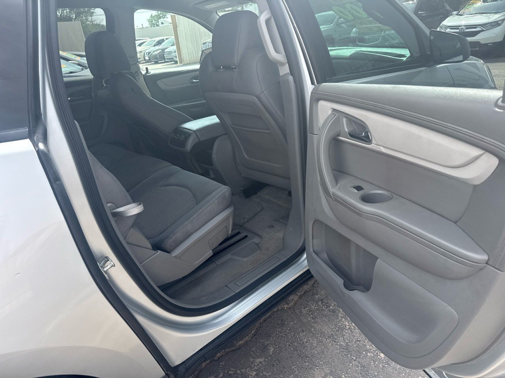 2015 Chevrolet Traverse Image 17
