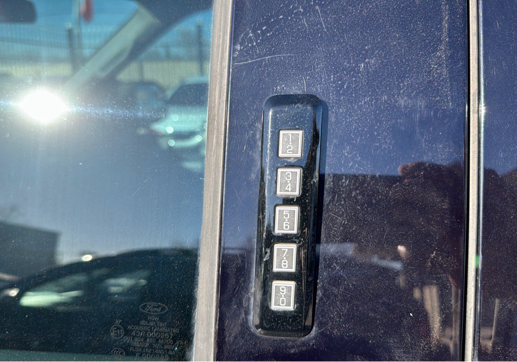 2016 Ford F-150 Image 11