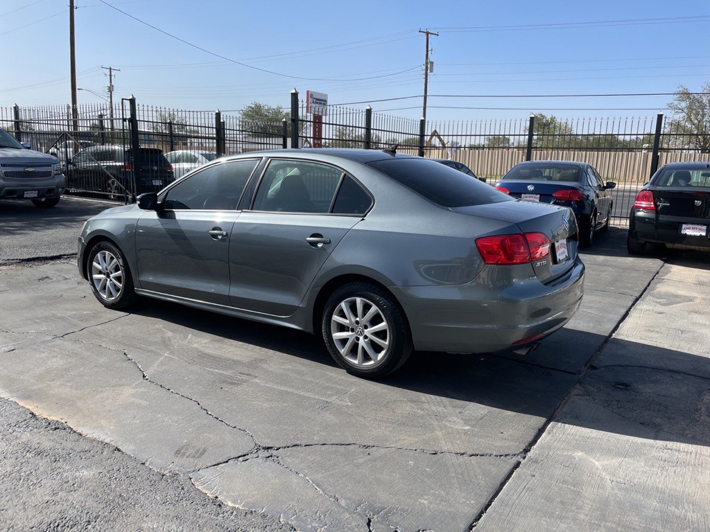 2012 Volkswagen Jetta Image 5