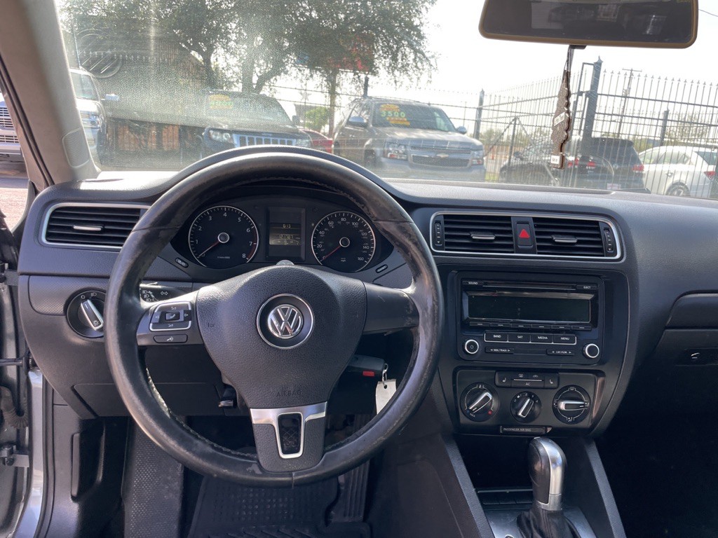 2012 Volkswagen Jetta Image 15