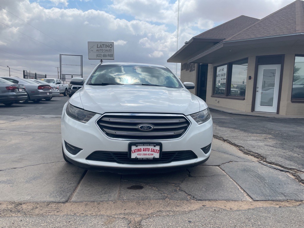 2013 Ford Taurus Image 1
