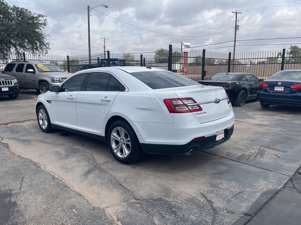 2013 Ford Taurus Image 6