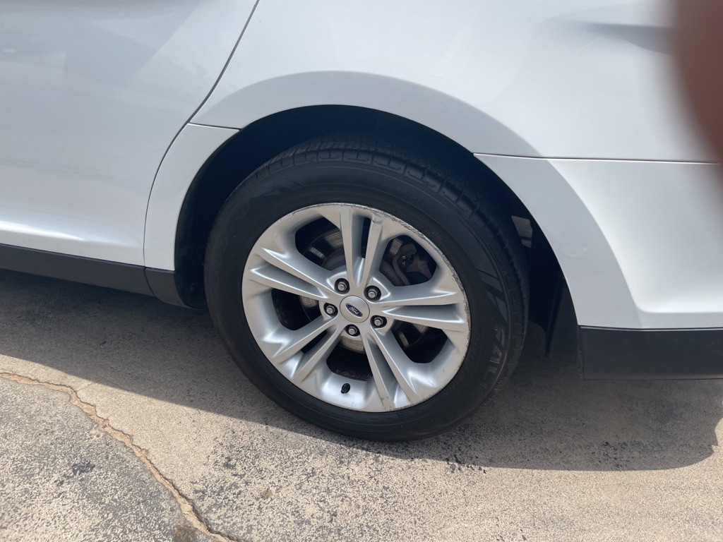 2013 Ford Taurus Image 9