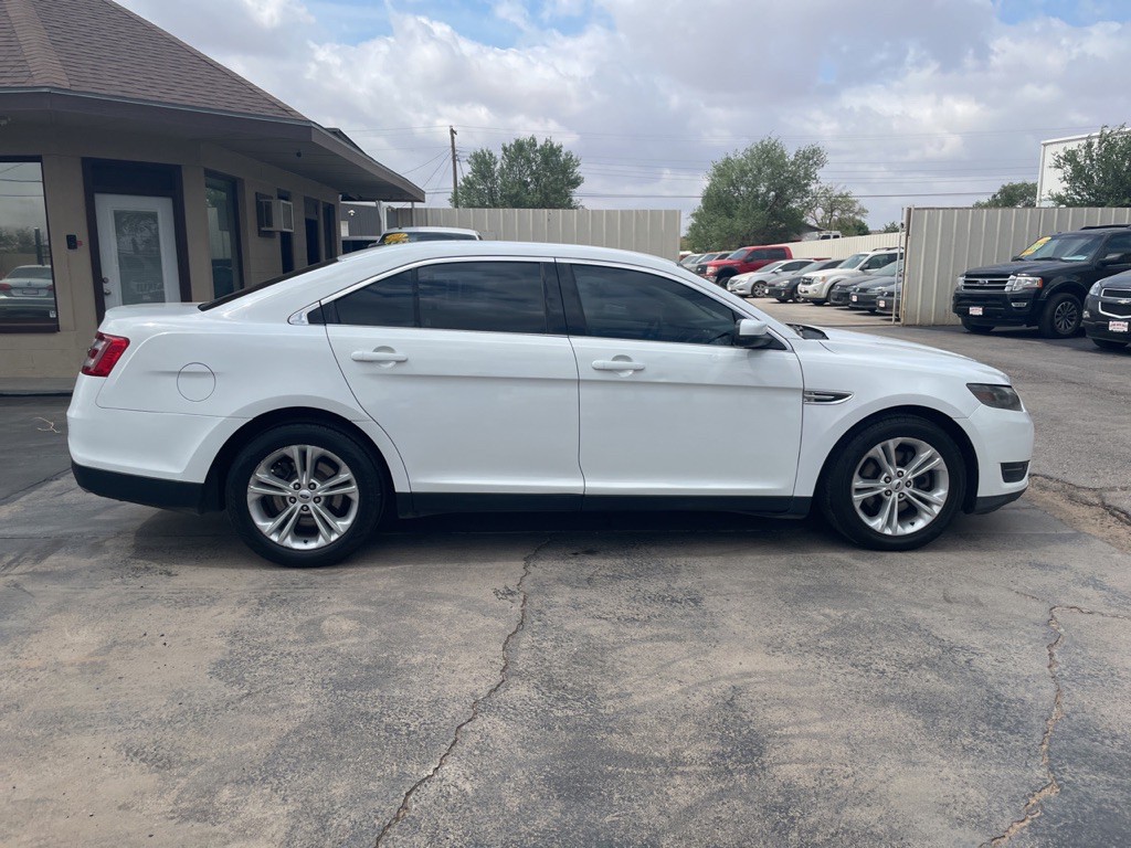 2013 Ford Taurus Image 13