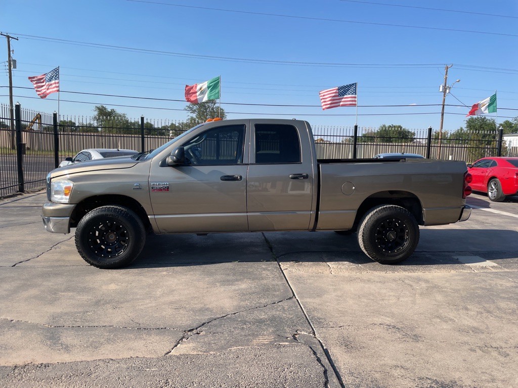 2009 Dodge Ram 3500 Image 2