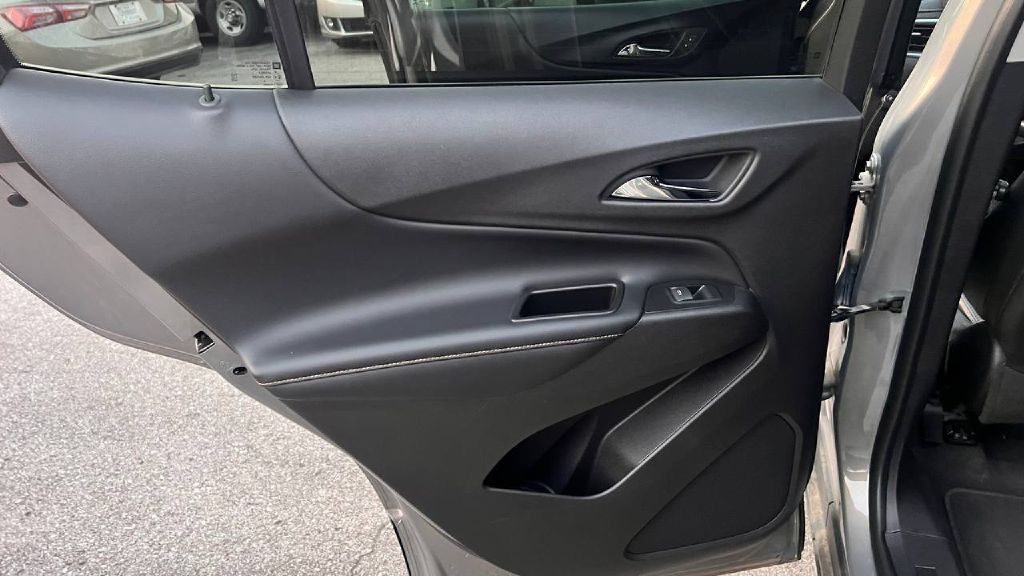 2019 Chevrolet Equinox Image 16