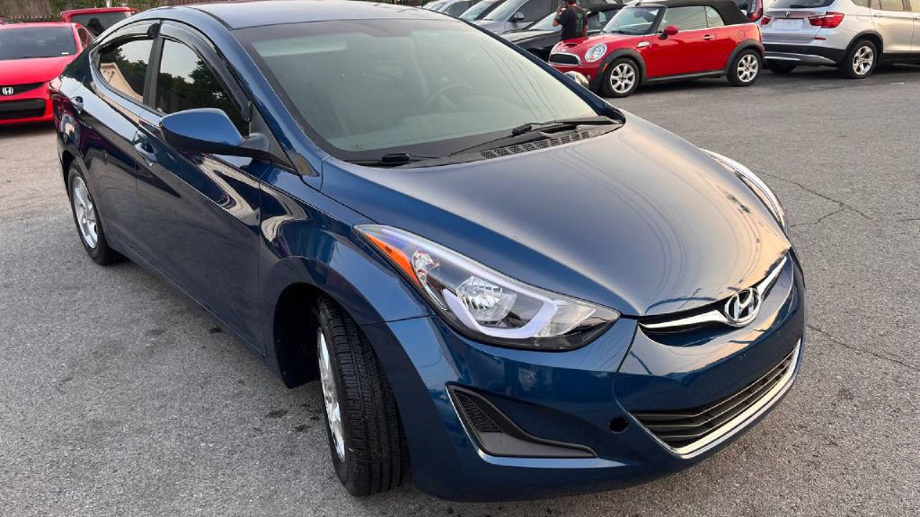 2015 Hyundai Elantra Image 3