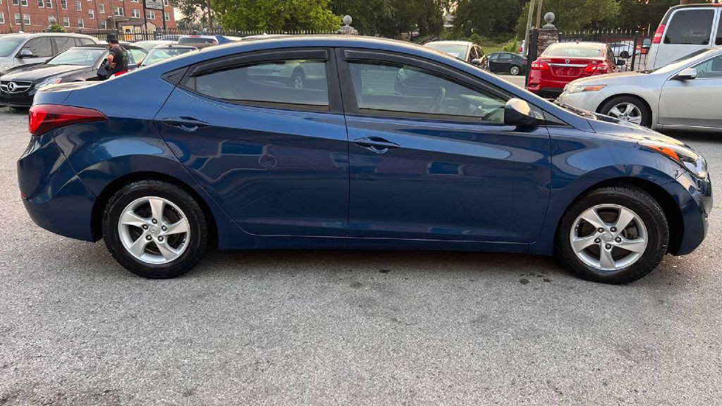 2015 Hyundai Elantra Image 4