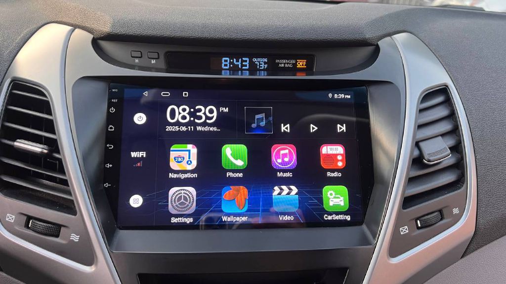 2015 Hyundai Elantra Image 24