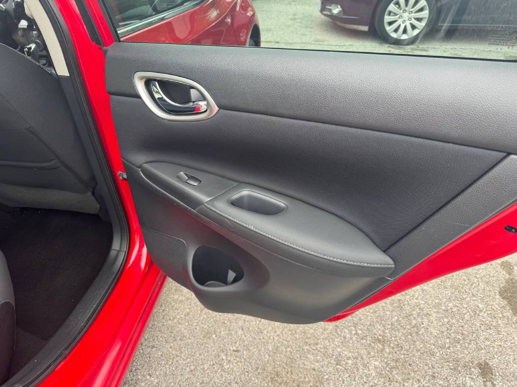 2018 Nissan Sentra Image 13
