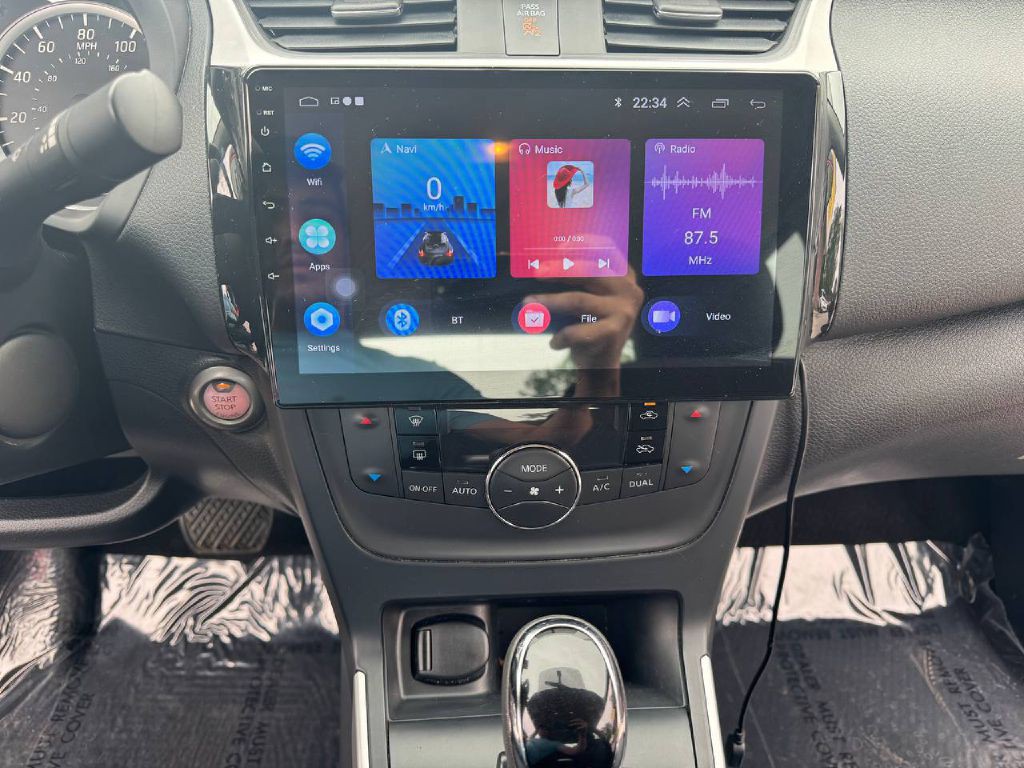 2018 Nissan Sentra Image 19