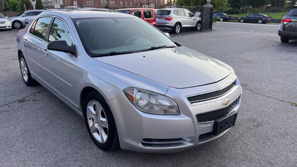 2012 Chevrolet Malibu Image 5