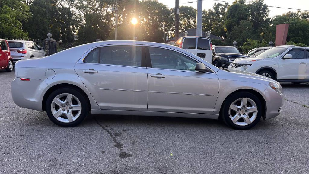 2012 Chevrolet Malibu Image 6