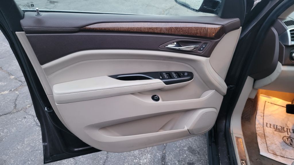 2015 Cadillac SRX Image 8