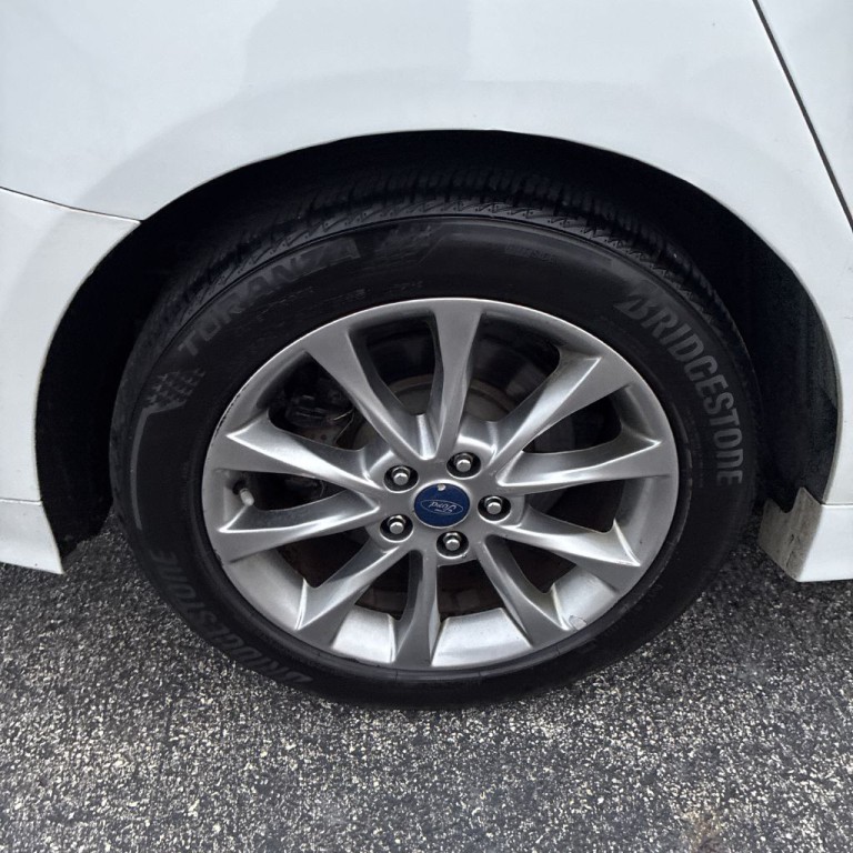 2017 Ford Fusion Image 10