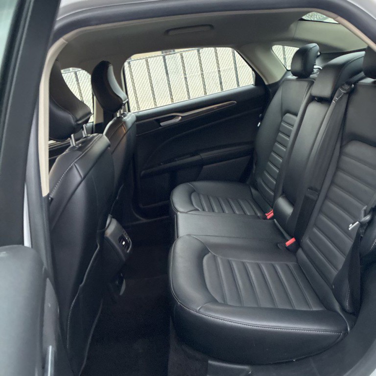 2017 Ford Fusion Image 13