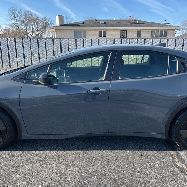2024 Toyota Prius Image 3