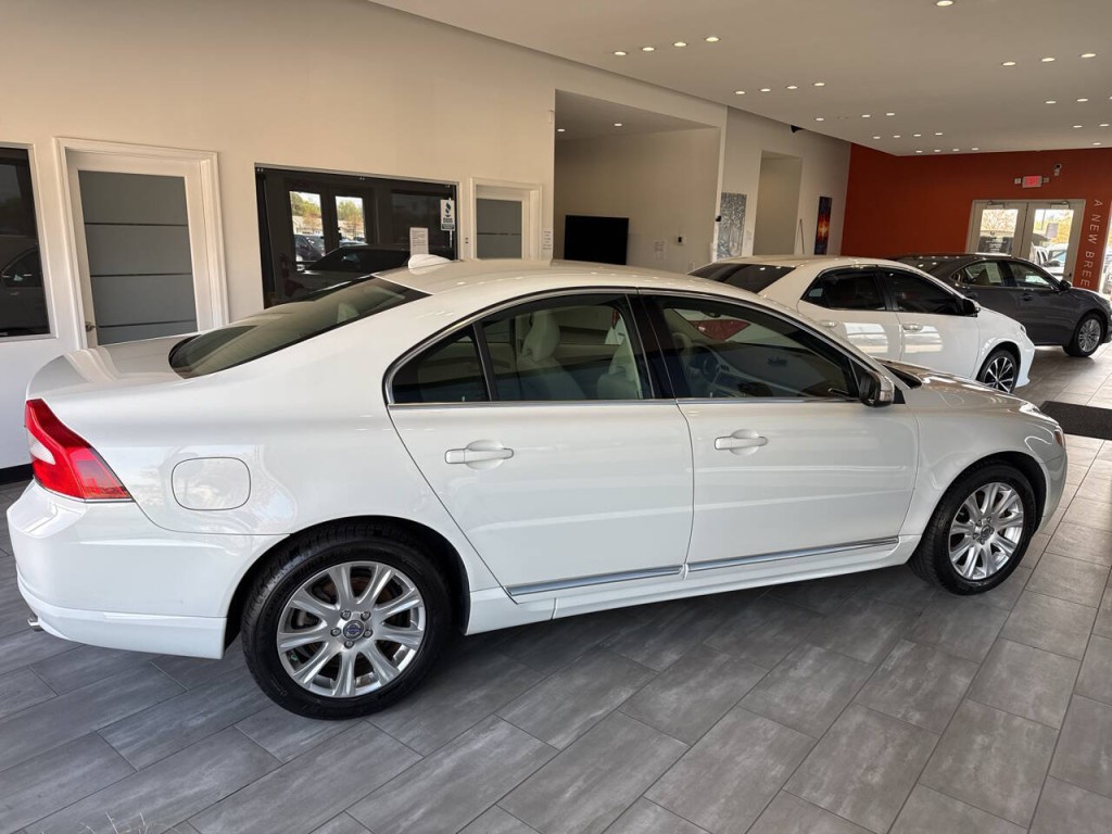 2010 Volvo S80 Image 9